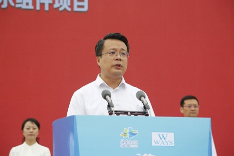 淮安乐鱼轻量化车载新型显示组件项目开工建设4.JPG